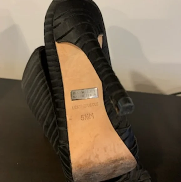 Satin high heels shoes - Picture 3 of 3